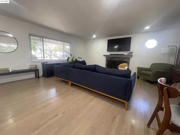 Concord, CA 94518,1248 Hale Dr