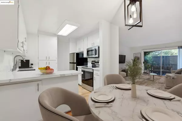 Santa Clara, CA 95051,1760 Halford #167