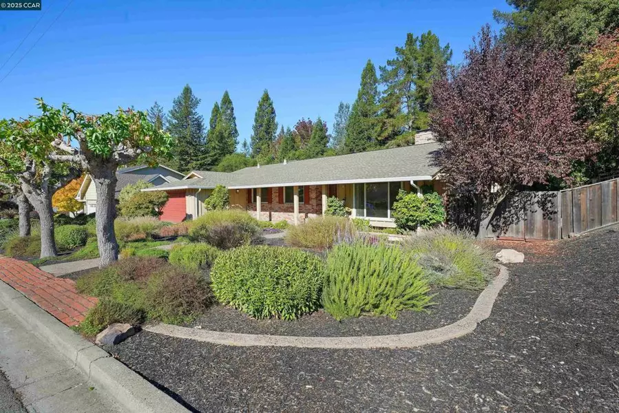 1581 Del Monte Ct, Moraga, CA 94556