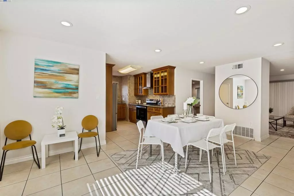 Union City, CA 94587,33528 13th street