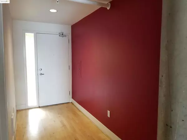 Oakland, CA 94607,311 Oak St