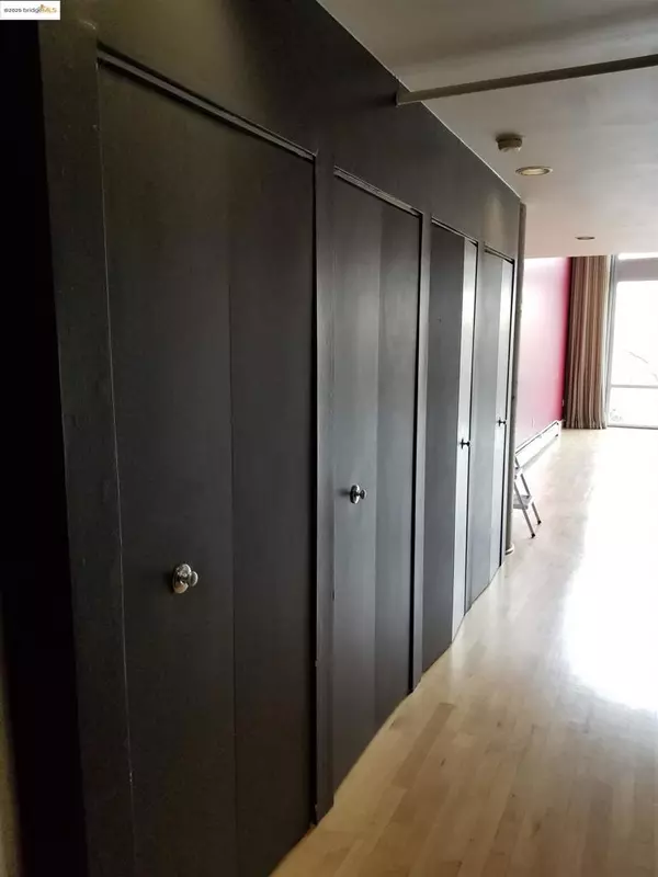 Oakland, CA 94607,311 Oak St