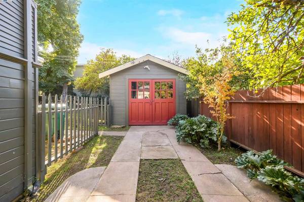 Oakland, CA 94602,3055 Kansas St