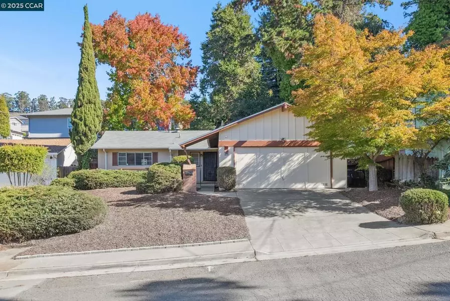 10910 Glen Artney St, Oakland, CA 94605