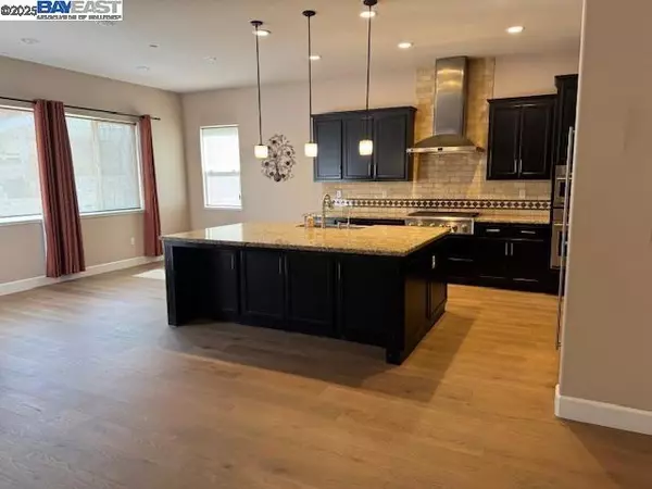 Dublin, CA 94568,5007 Volterra Ct