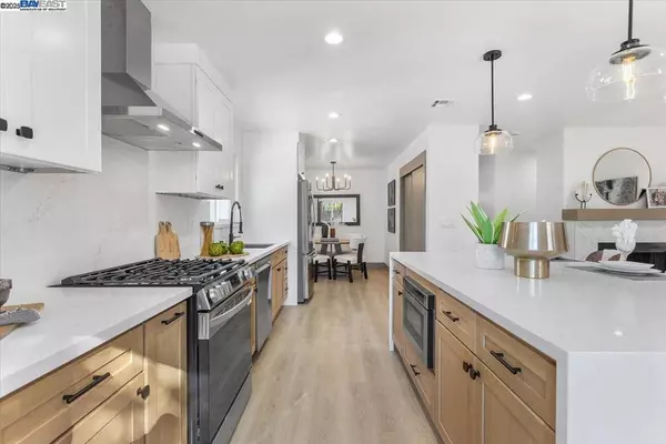 Pleasant Hill, CA 94523,77 Baylor Ln