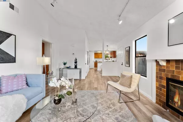 Hayward, CA 94544,100 Boardwalk Way