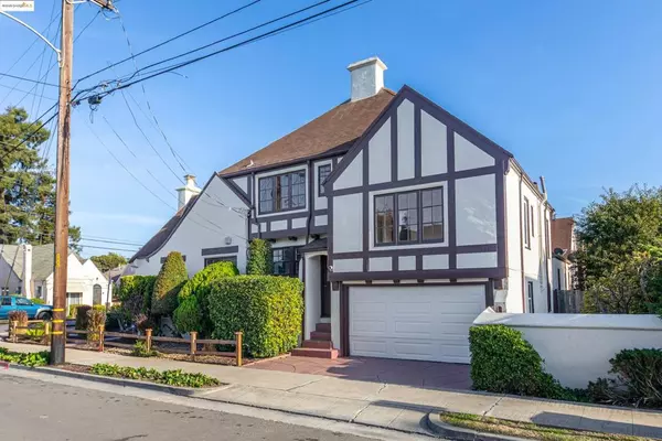 7601 Holly Street, Oakland, CA 94621