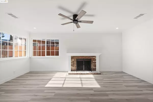 Bay Point, CA 94565,60 Riverside Ct