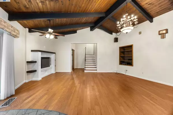 Hayward, CA 94544,699 Fiesta Place