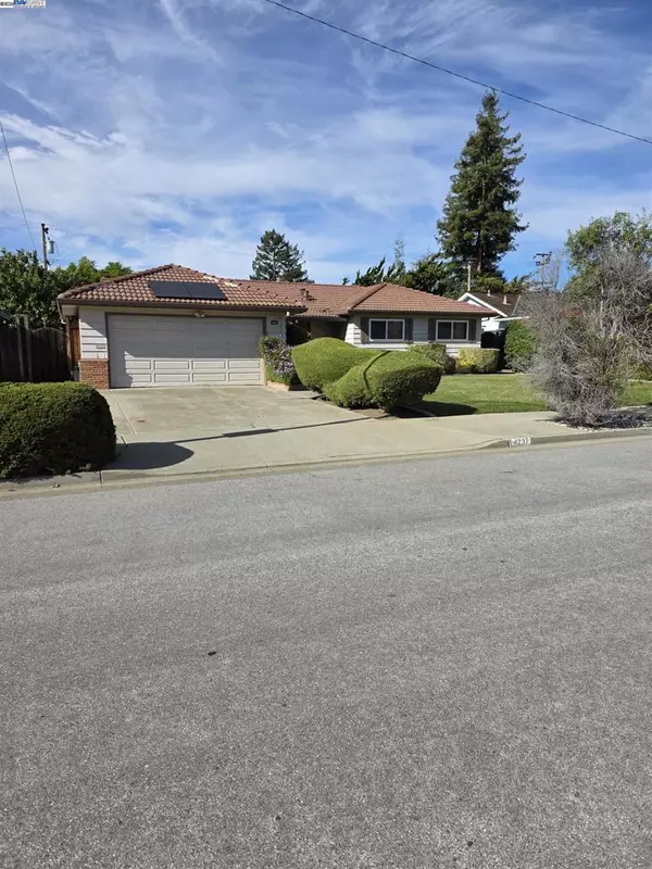 4237 GARLAND DR, Fremont, CA 94536