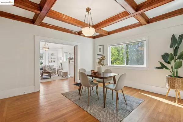 Oakland, CA 94609,558 58th St