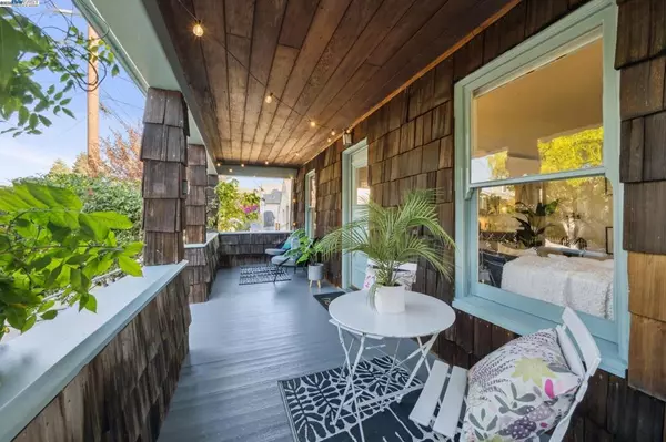 Albany, CA 94706,1197 CURTIS STREET