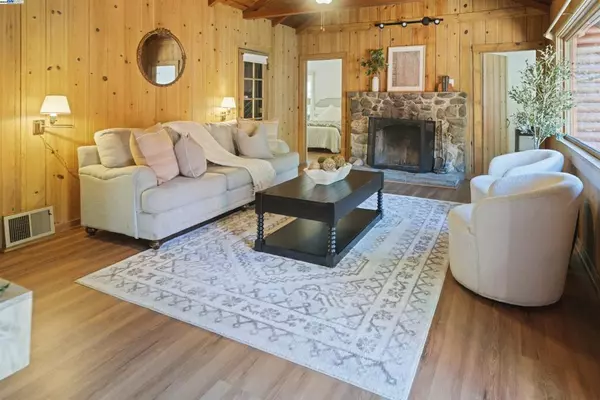 Boulder Creek, CA 95006,14800 Virginia Ave