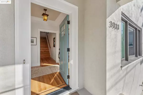 Berkeley, CA 94705,3033 Regent St