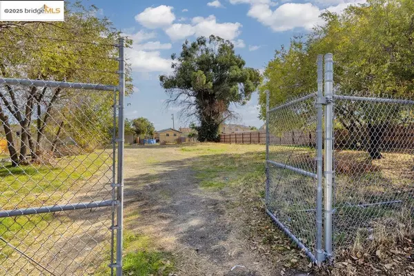 Bay Point, CA 94565,64 S Bella Monte Ave