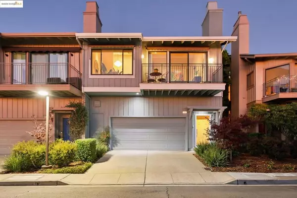 105 Starview Ct, Oakland, CA 94618