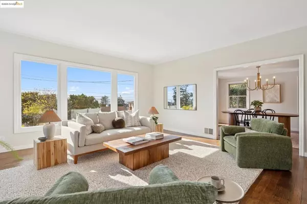 Oakland, CA 94602,3328 Herrier St