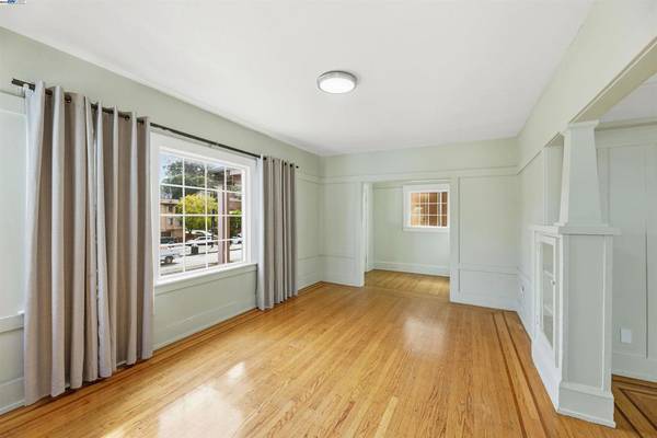 Oakland, CA 94602-1043,3123 Beaumont