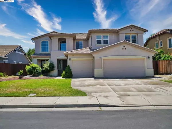 1242 Tulloch Dr, Tracy, CA 95304