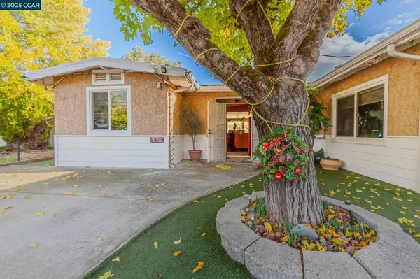 Clearlake Oaks, CA 95423,12753 Shoreview