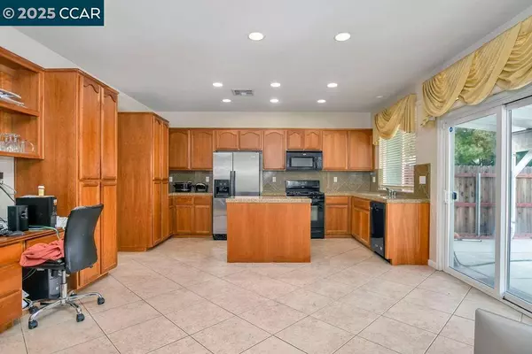 Stockton, CA 95205-2591,3605 GLORIA CT