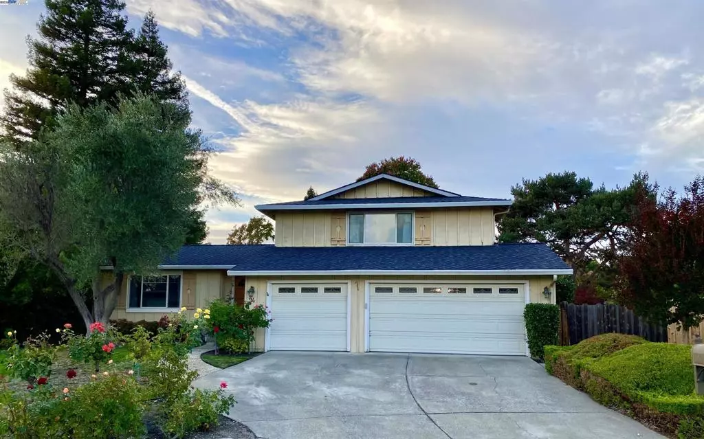 San Ramon, CA 94583,94 Dos Rios Pl