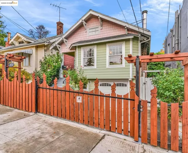 Oakland, CA 94606,1034 E 21St St