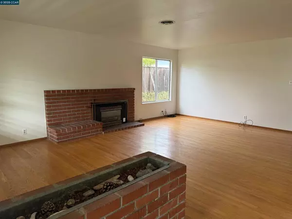 Pinole, CA 94564,1546 Mann Dr.