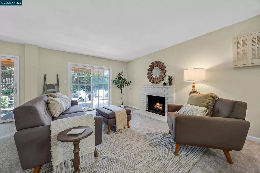 Martinez, CA 94553,1422 Flintwood Ct