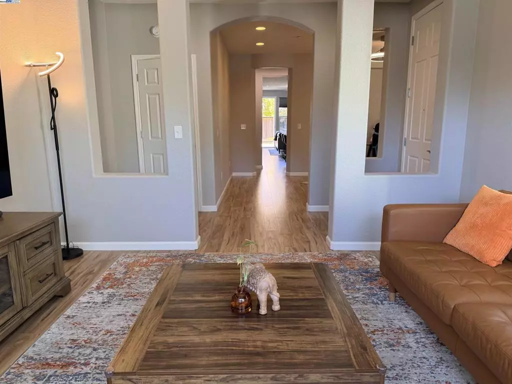 Brentwood, CA 94513,1611 Marina