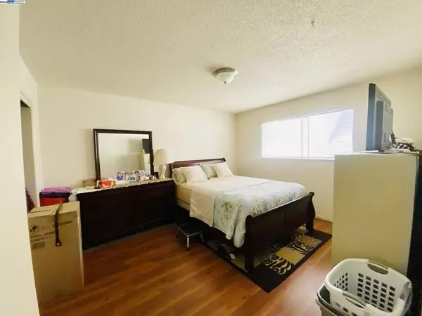 Oakland, CA 94602,3120 School St