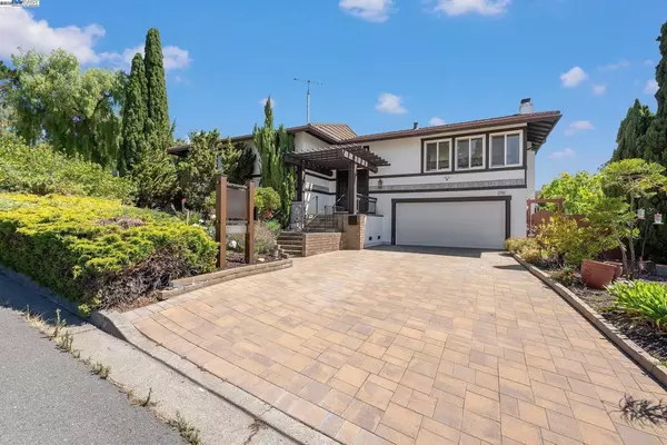 Hayward, CA 94542,27896 Adobe Ct