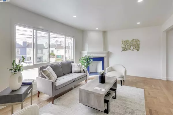 Daly City, CA 94014,325 1st Ave