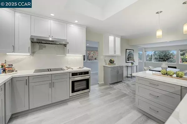 Walnut Creek, CA 94595,2900 Tice Creek Dr #1 & 3