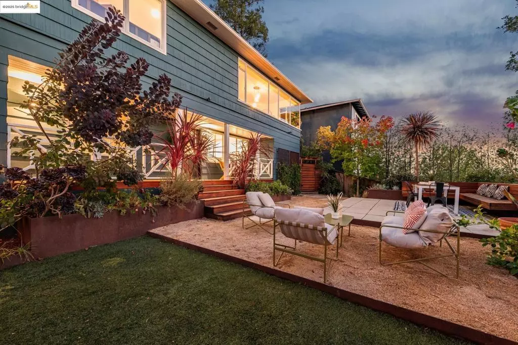 Oakland, CA 94611,5973 Rincon Dr