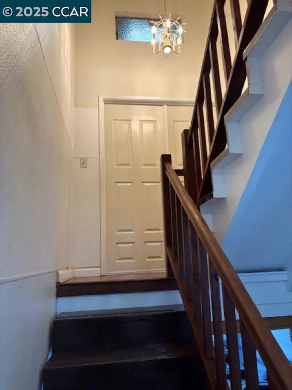 El Sobrante, CA 94603,965 Parkside Drive