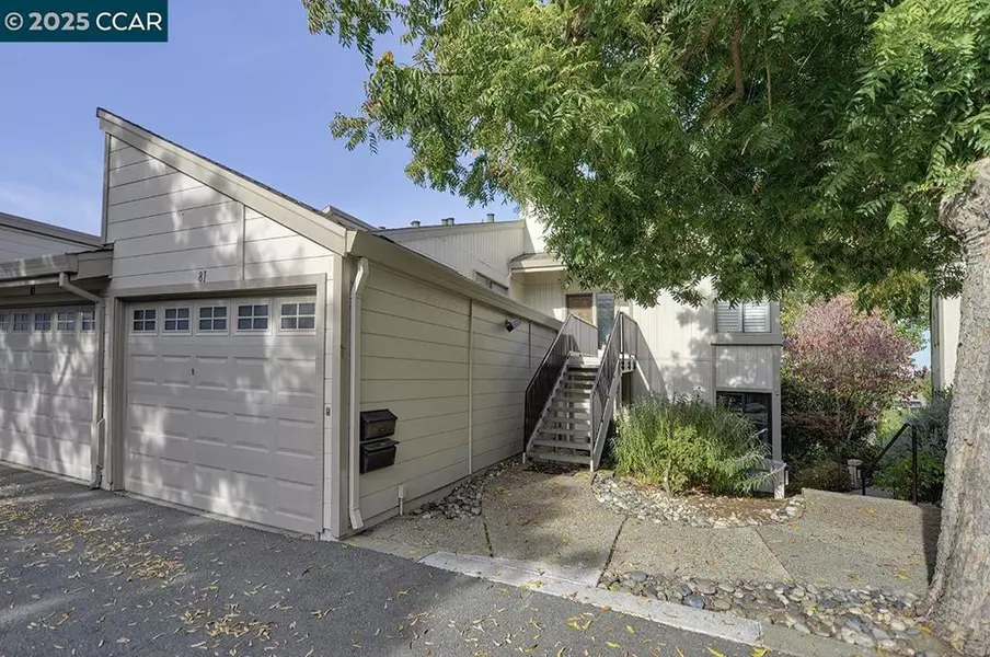 3350 Rossmoor Pkwy #4, Walnut Creek, CA 94595-3830