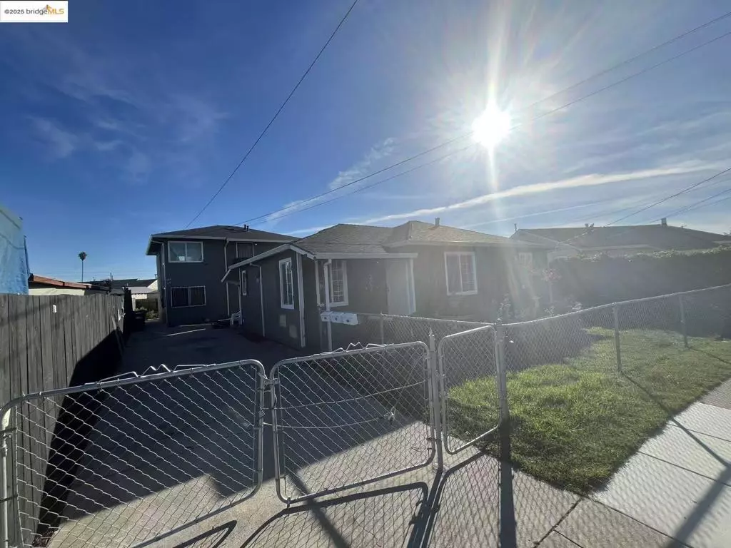 Oakland, CA 94603,262 Fitzpatrick Rd