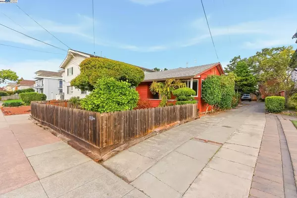 2133 Clinton Ave, Alameda, CA 94501