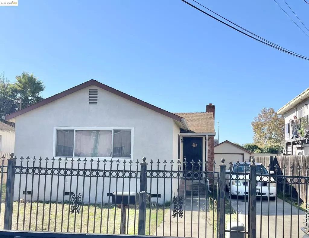 Oakland, CA 94603,9719 Holly St