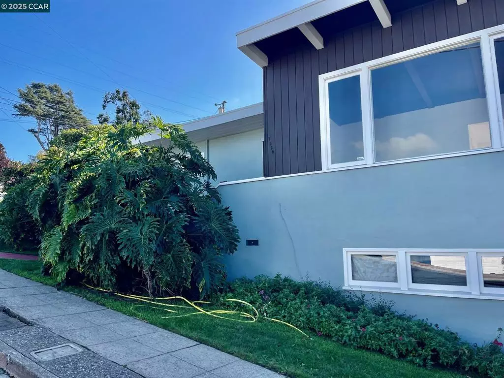 Richmond, CA 94805,3530 Clinton Ave