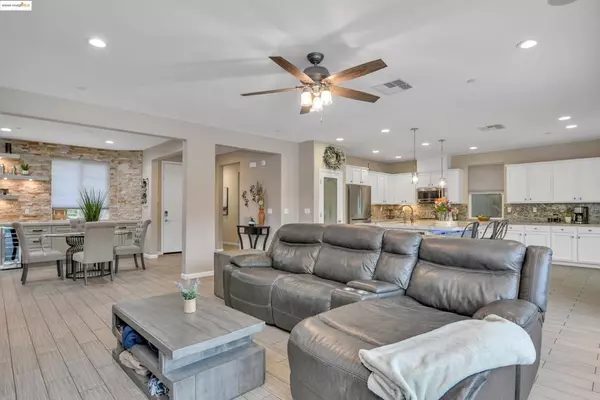 Brentwood, CA 94513,833 Marjoram Dr