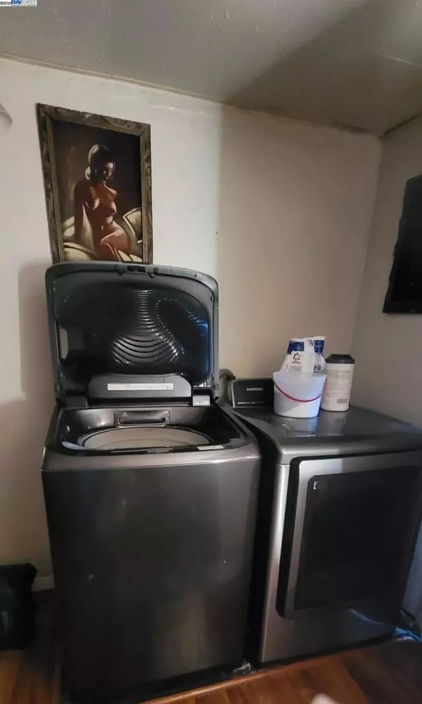 Hayward, CA 94544,27911 Mandarin Ave