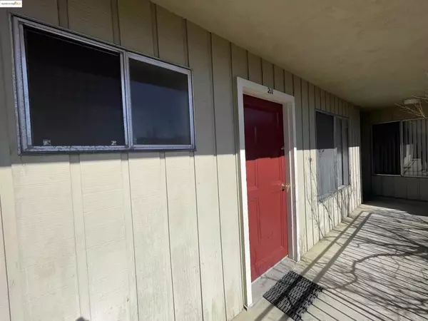 1651 Detroit Ave, Concord, CA 94520