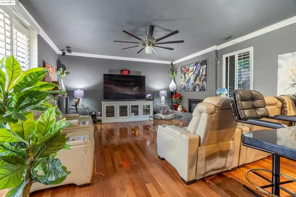 Rancho Cordova, CA 95670,2142 Stony Bar Way