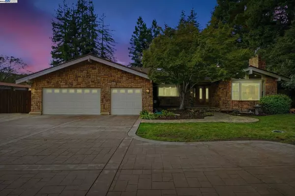 554 Freitas Rd, Danville, CA 94526