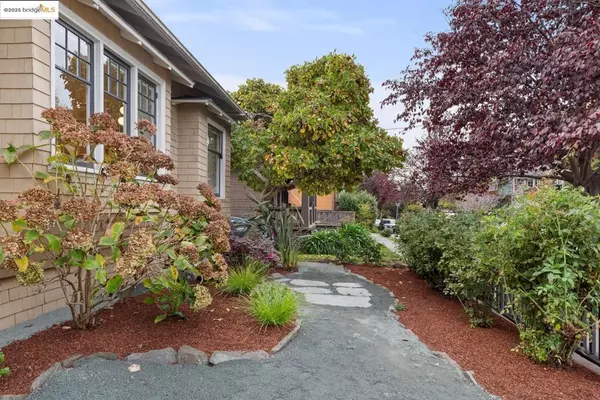 Berkeley, CA 94704,2644 Parker St