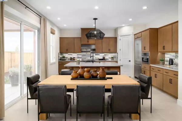 1580 W Walsh Ave, Dublin, CA 94568