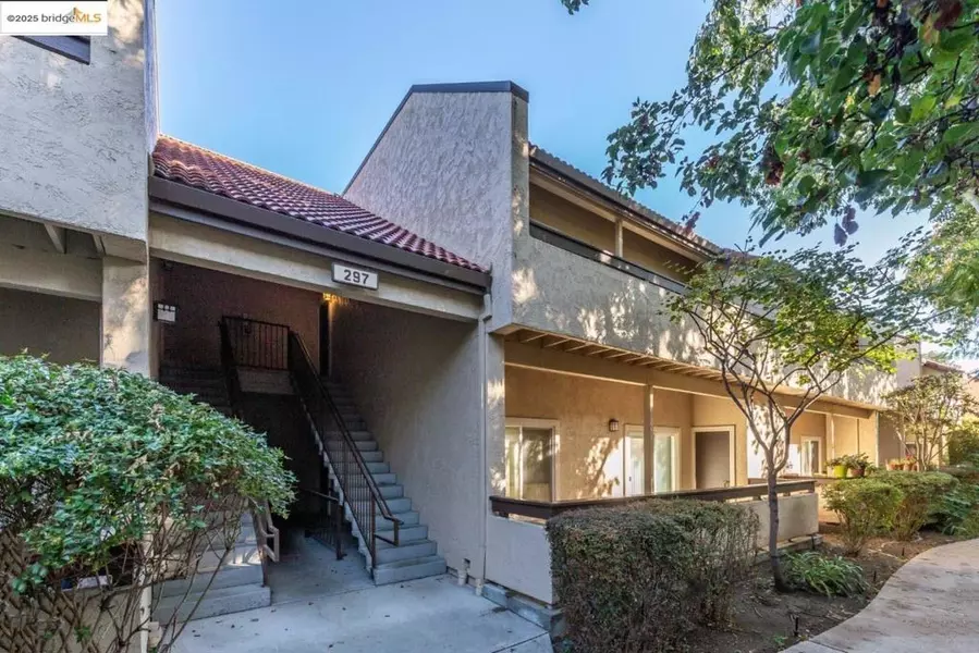 297 Tradewinds DR #APT 105, San Jose, CA 95123